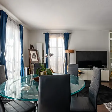 Sunny 3 Bedroomed Toscane
